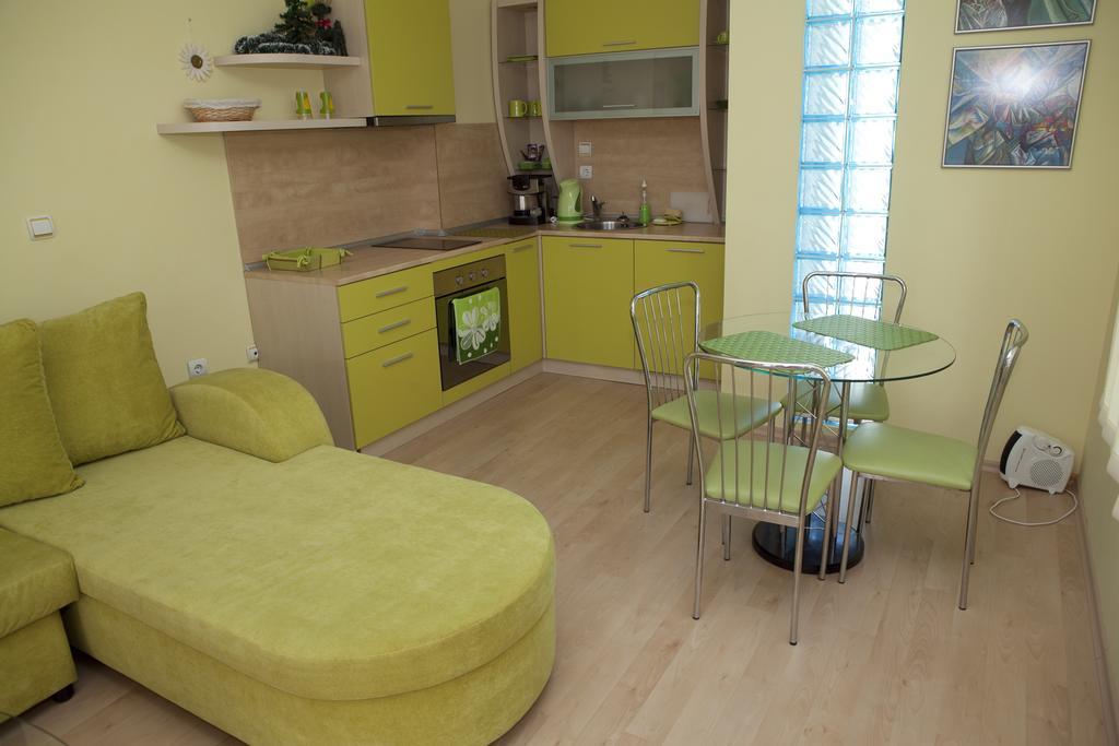 Spa Villa Crystal Hisarya Room photo