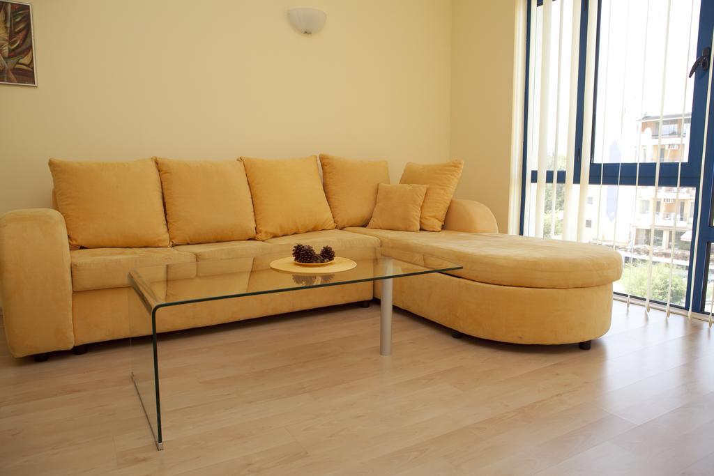 Spa Villa Crystal Hisarya Room photo